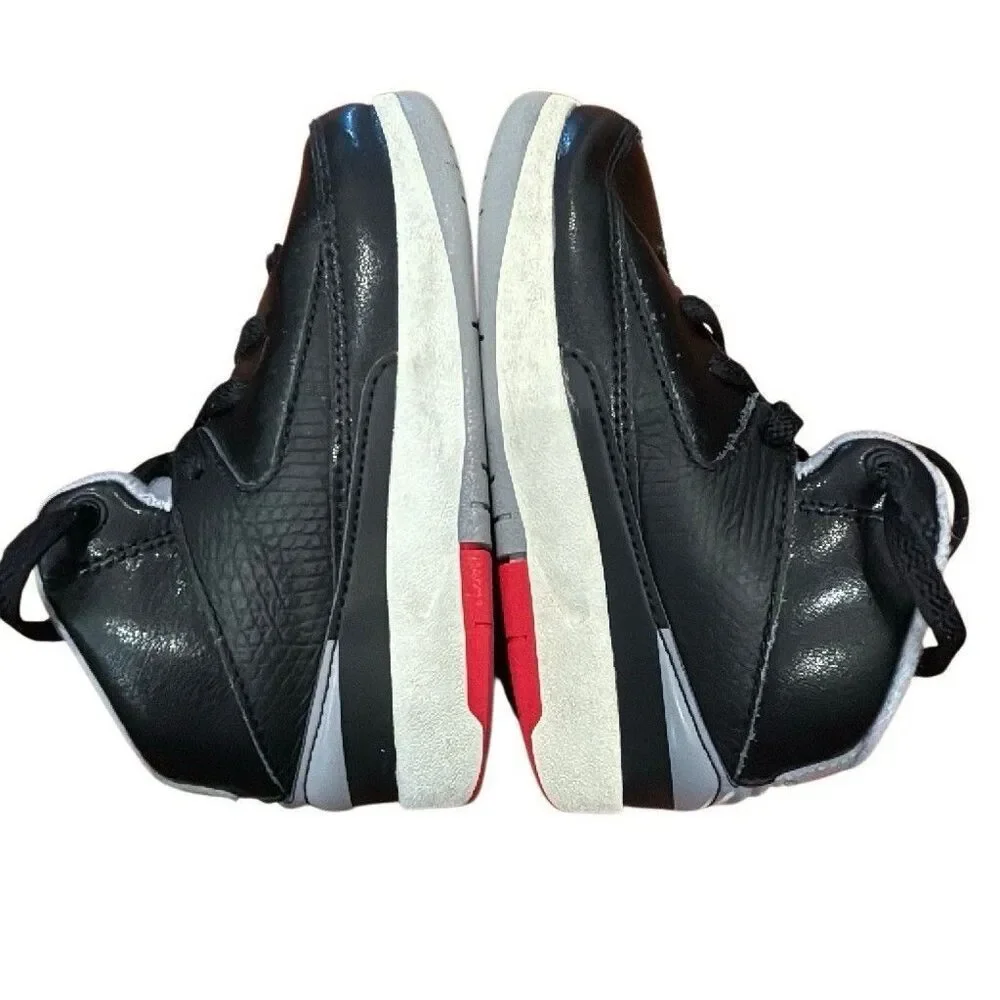 Nike Air Jordan 2 Unisex Kids Black/Gray/Red/White Leather Mid Top Sneakers 8C